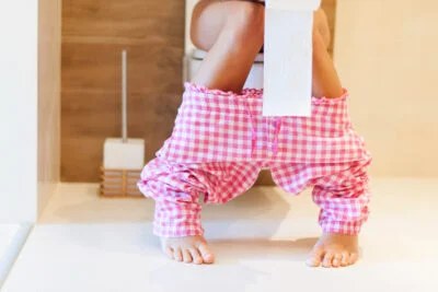 Αίμα στα κόπρανα: πότε πρέπει να ανησυχήσουμε